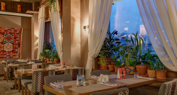 Restaurant Baklazhan (Galereya)